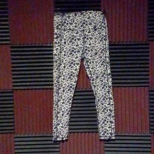 Zyia leopard print leggings,  size 8/10, great condition